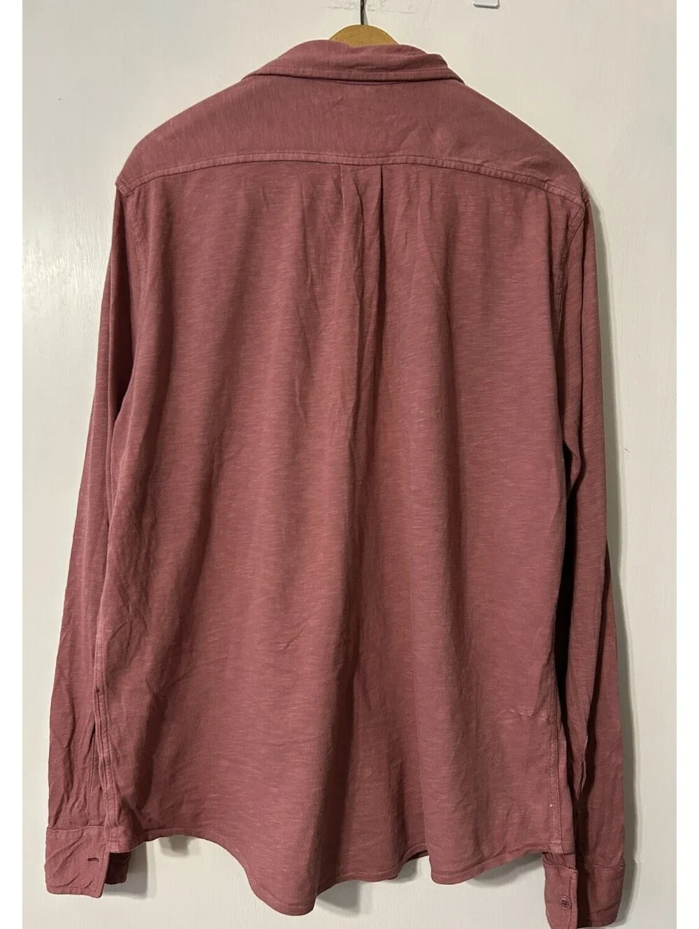 J Crew Men's Garment Dyed Slub Long Sleeve Button up Shirt L light burgundy